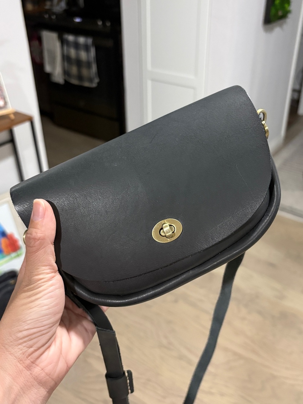 Classic Black Leather Crossbody Bag with Turn-Lock